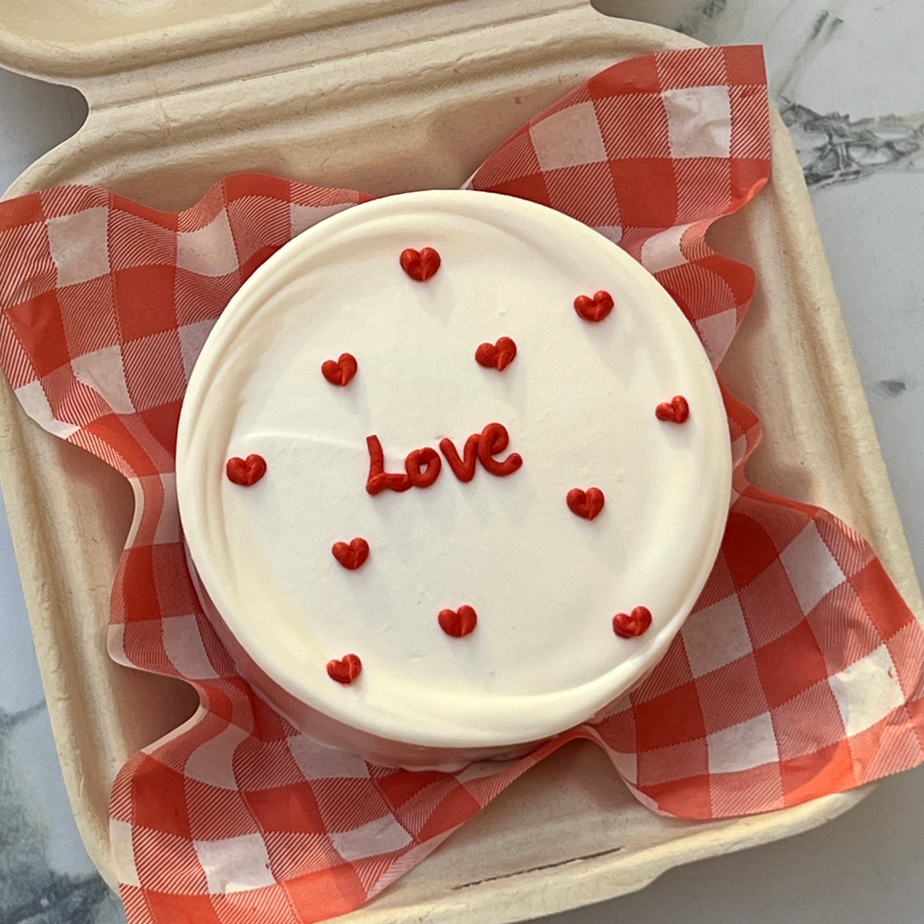 Simple Heart Lunch Box Cake