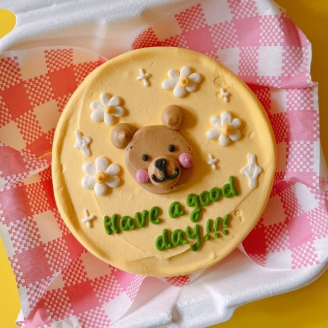 Daisy Bear Lunch Box Cake