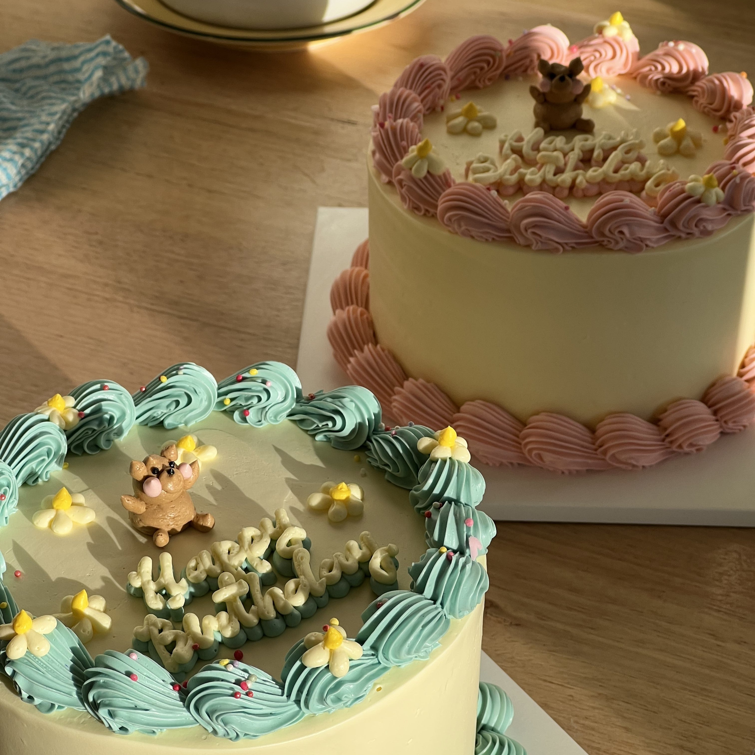 3D Bear and daisy Cake