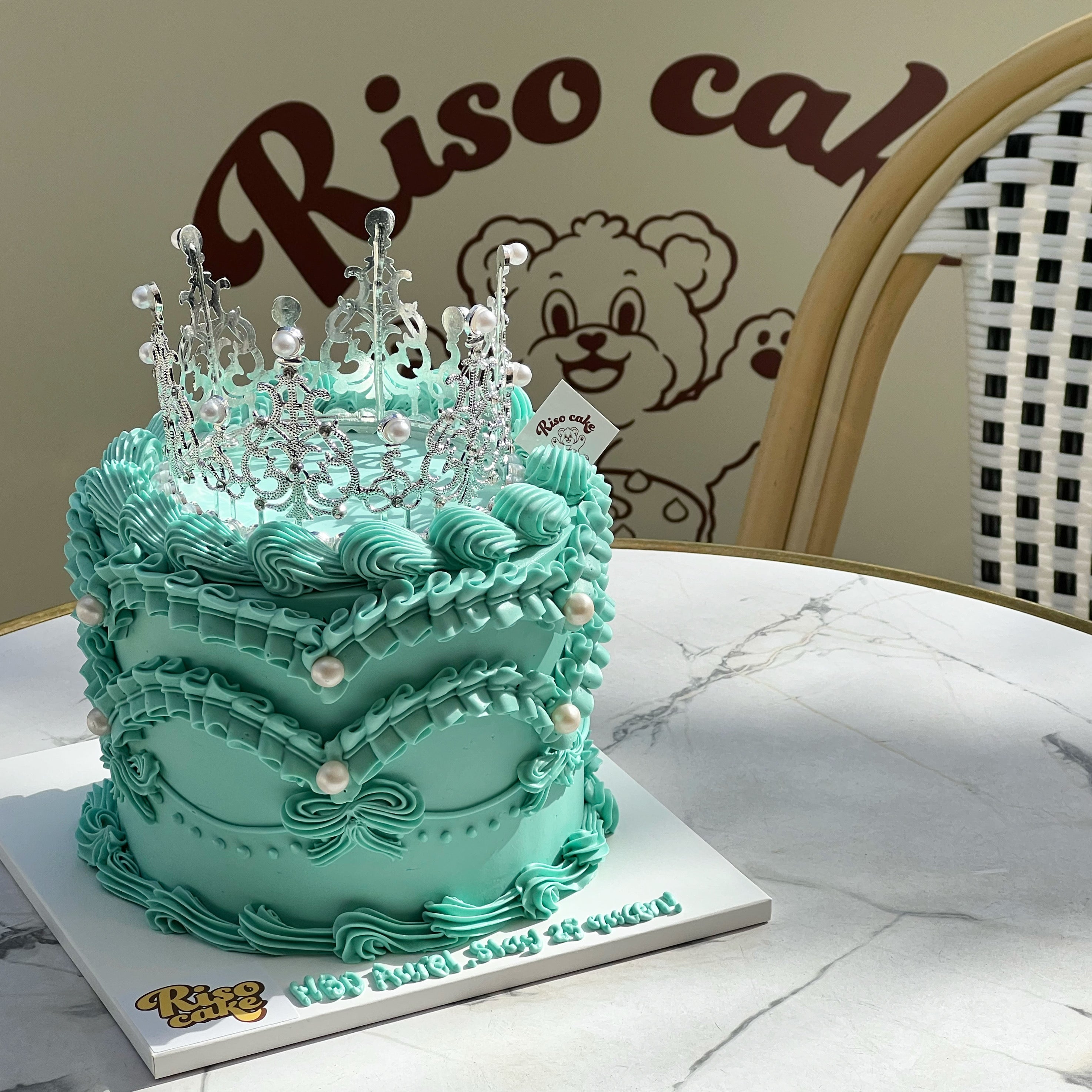 Luxury Tiara Cake (Tall Design)