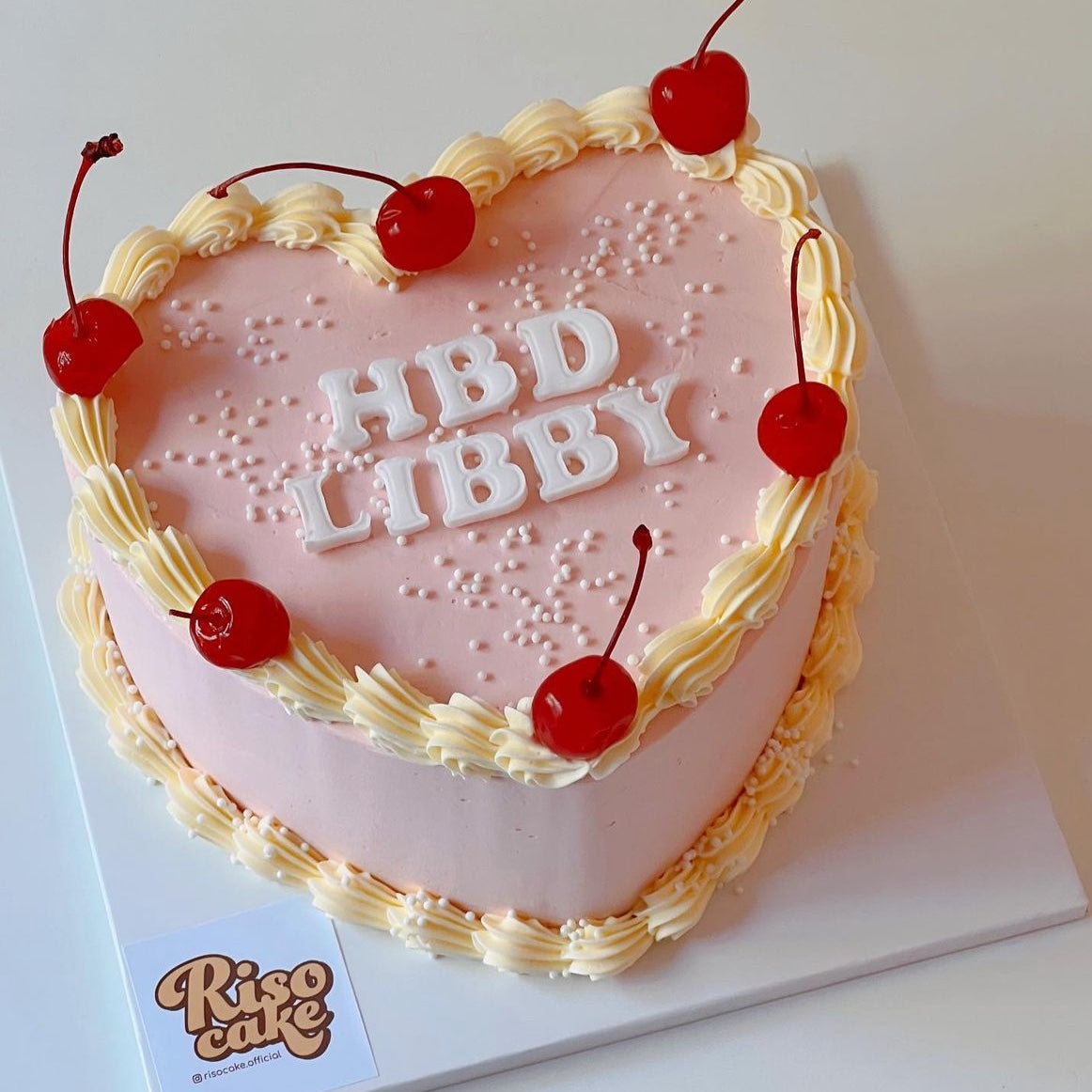 Simple Retro Cake (Round/Heart)