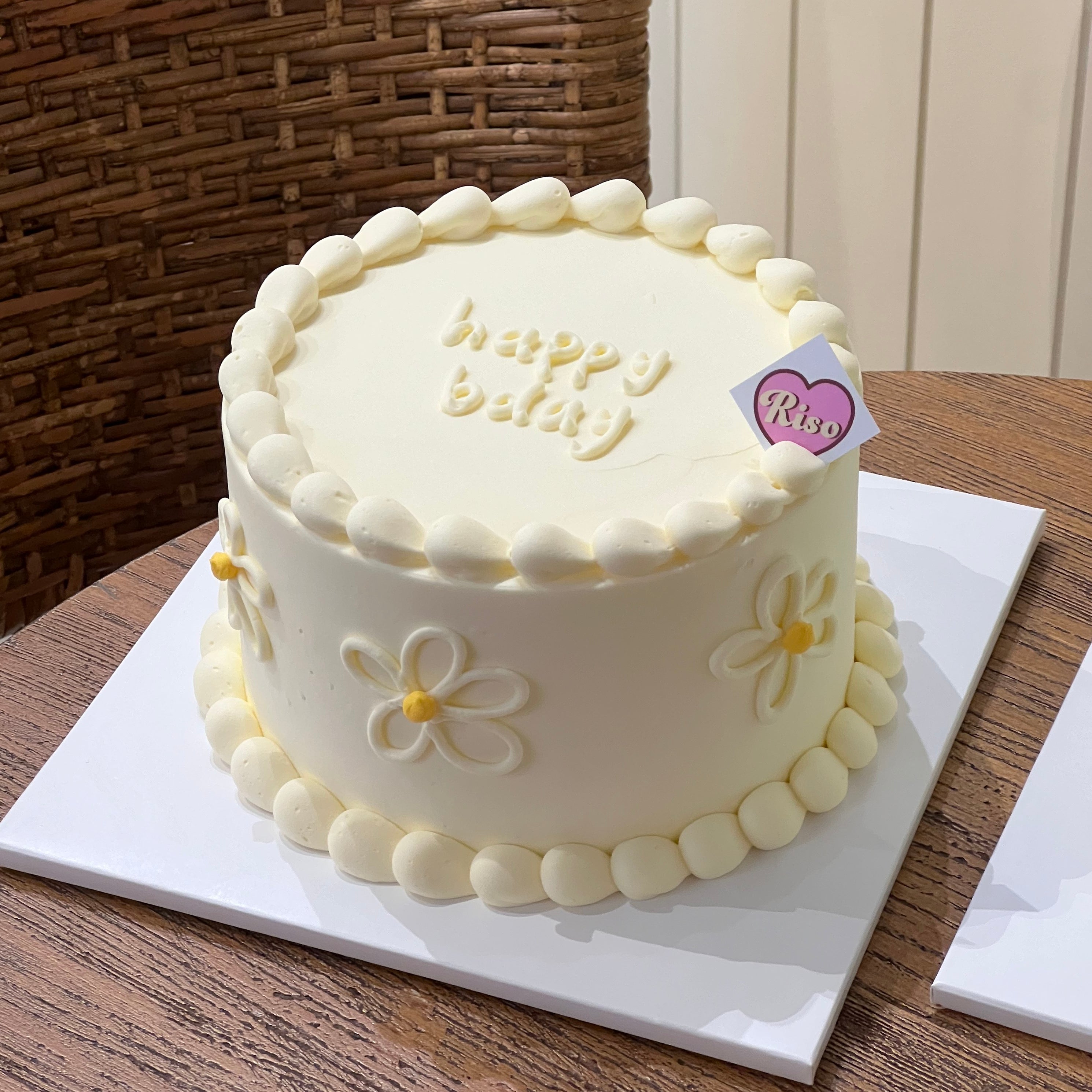 Daisy Cake (Round/Heart)