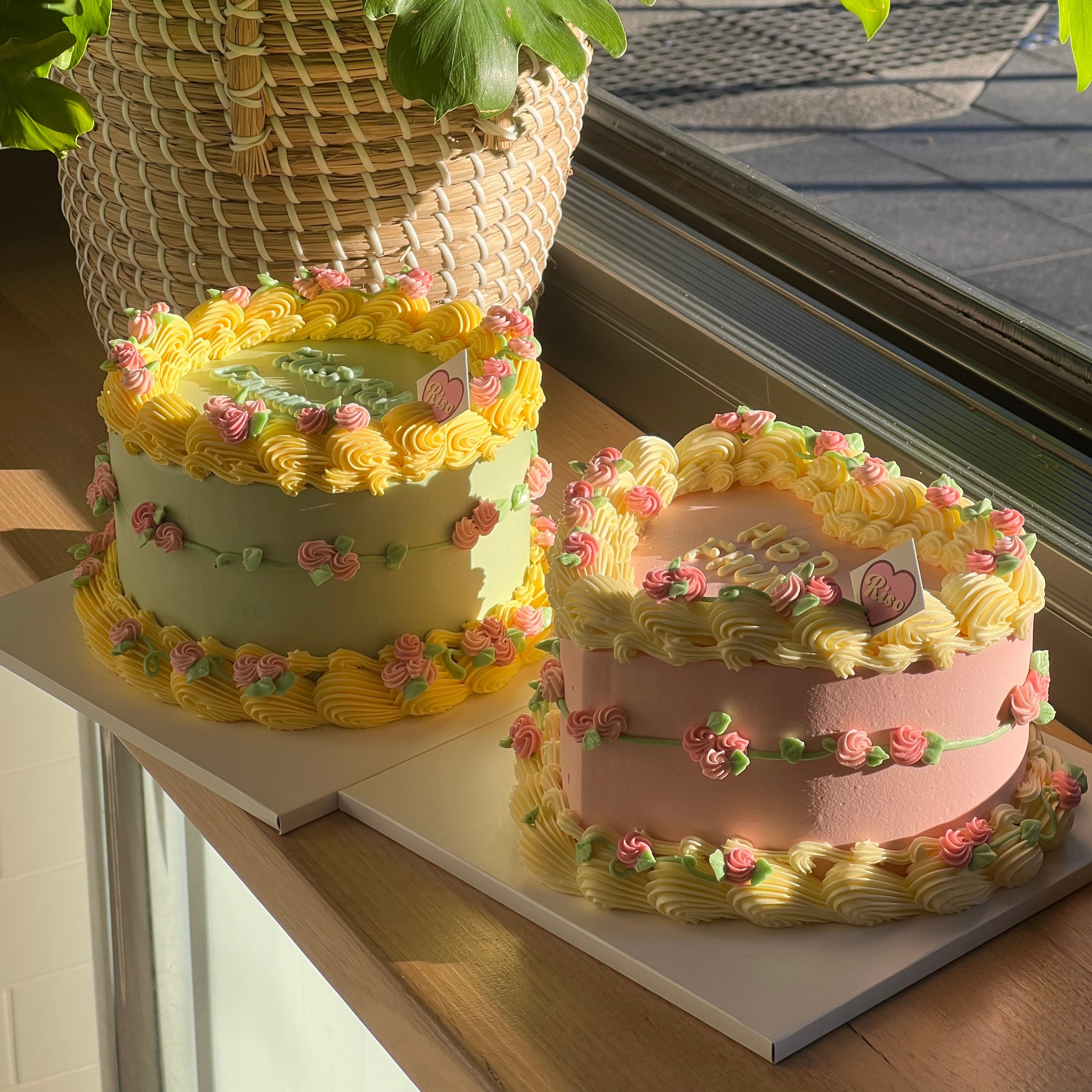 Rose Beauty Vintage Cake (Round/Heart)