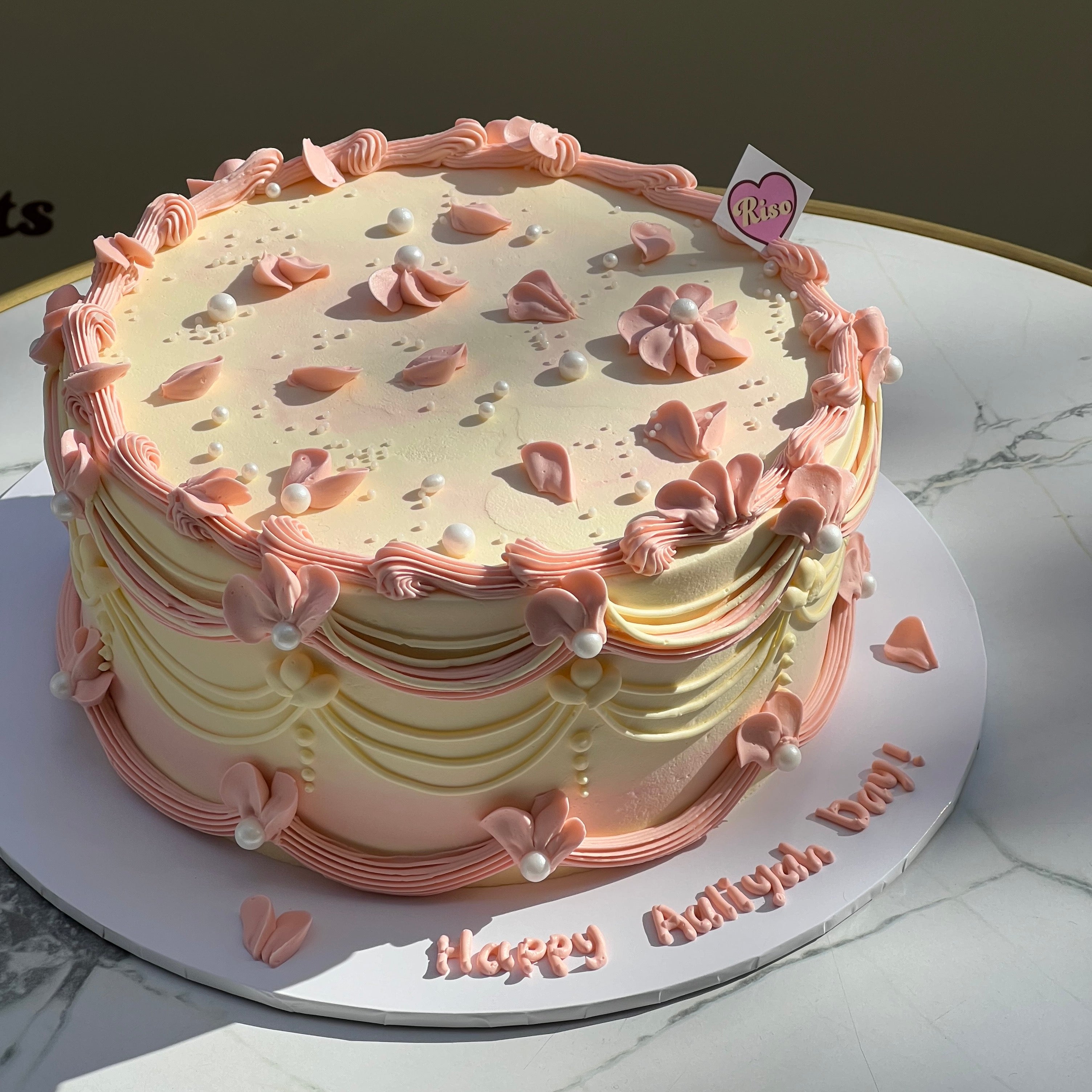 Petal Flower Cake (Round/Heart)