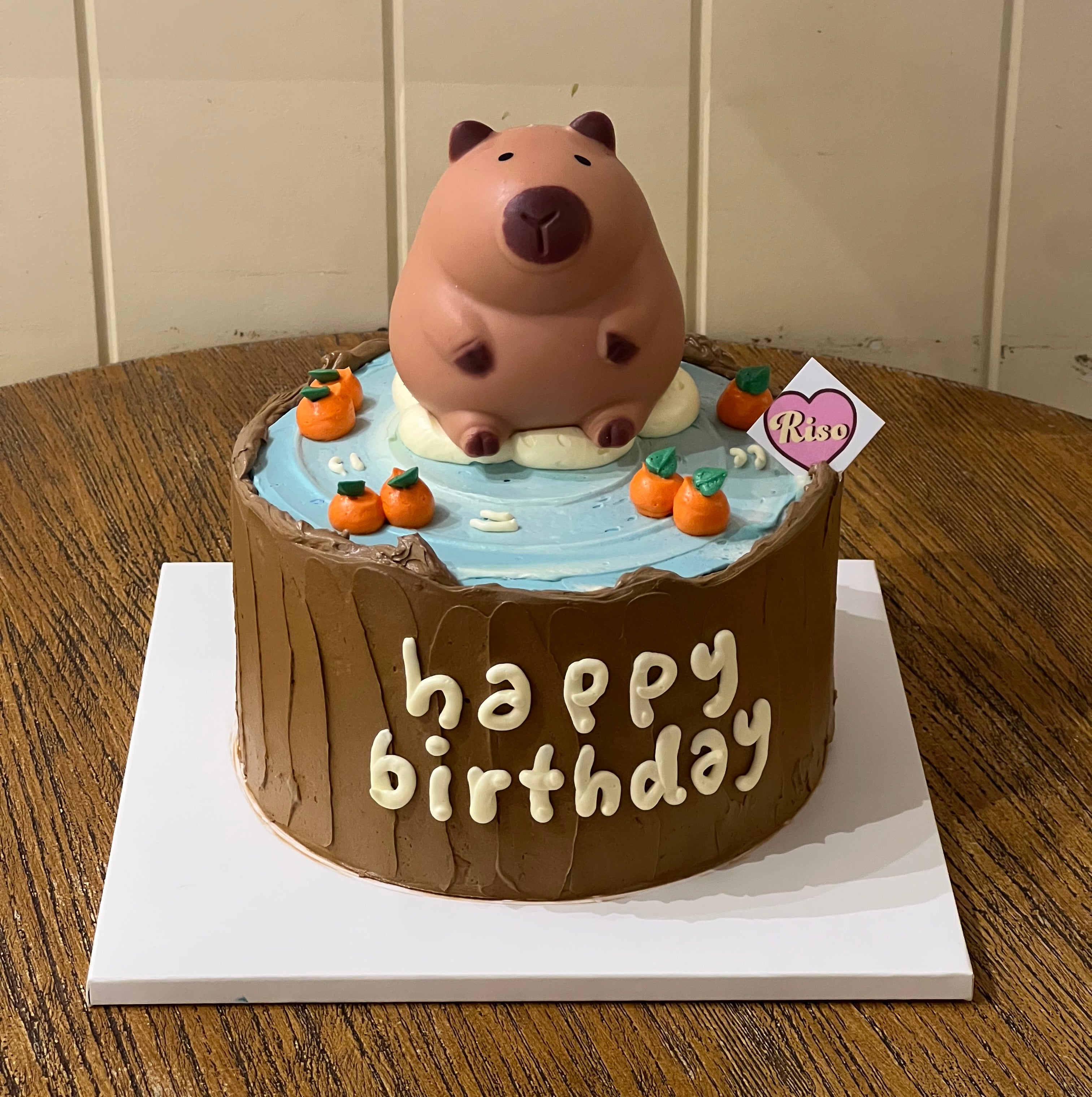Capybara Cake