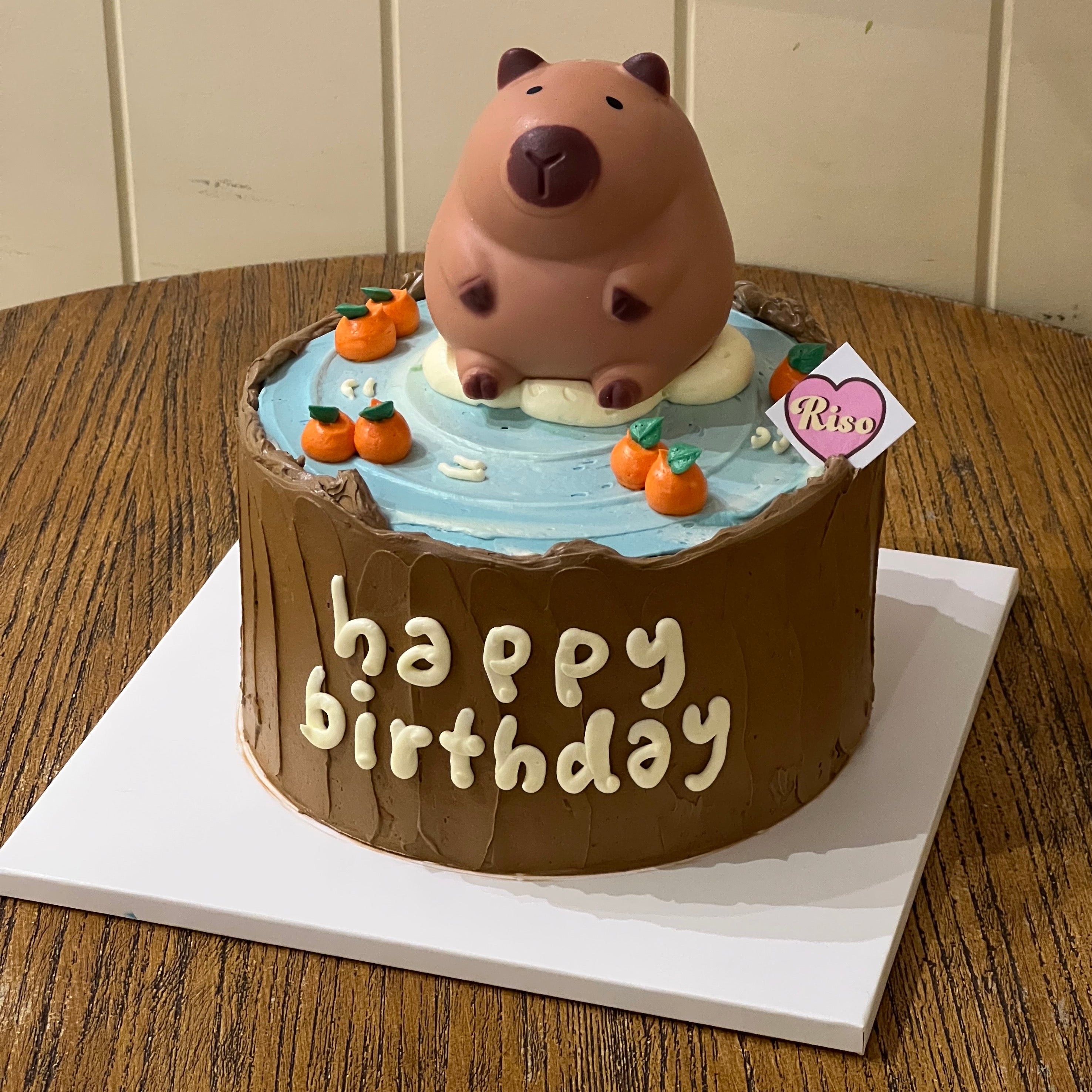 Capybara Cake