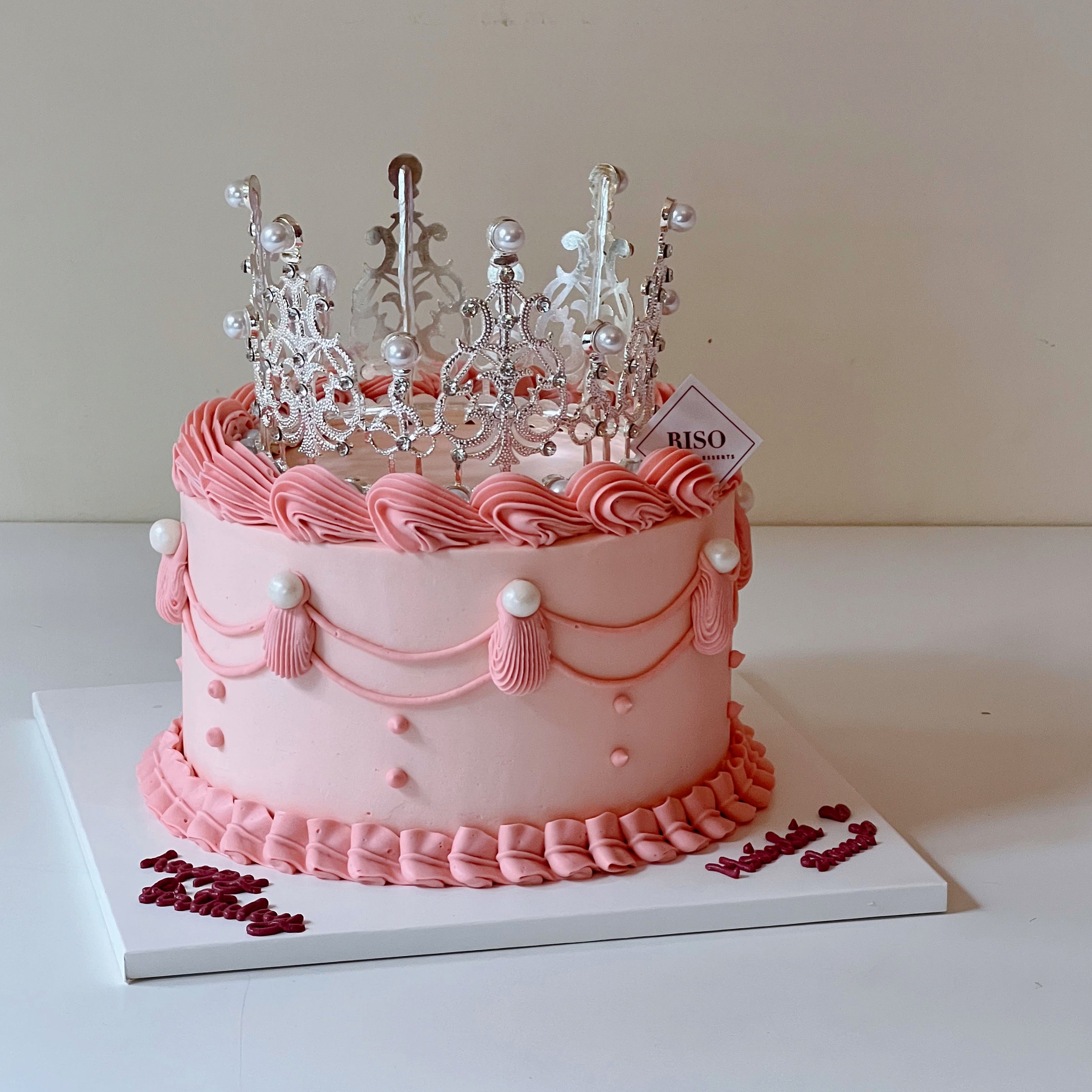 Vintage Tiara Cake