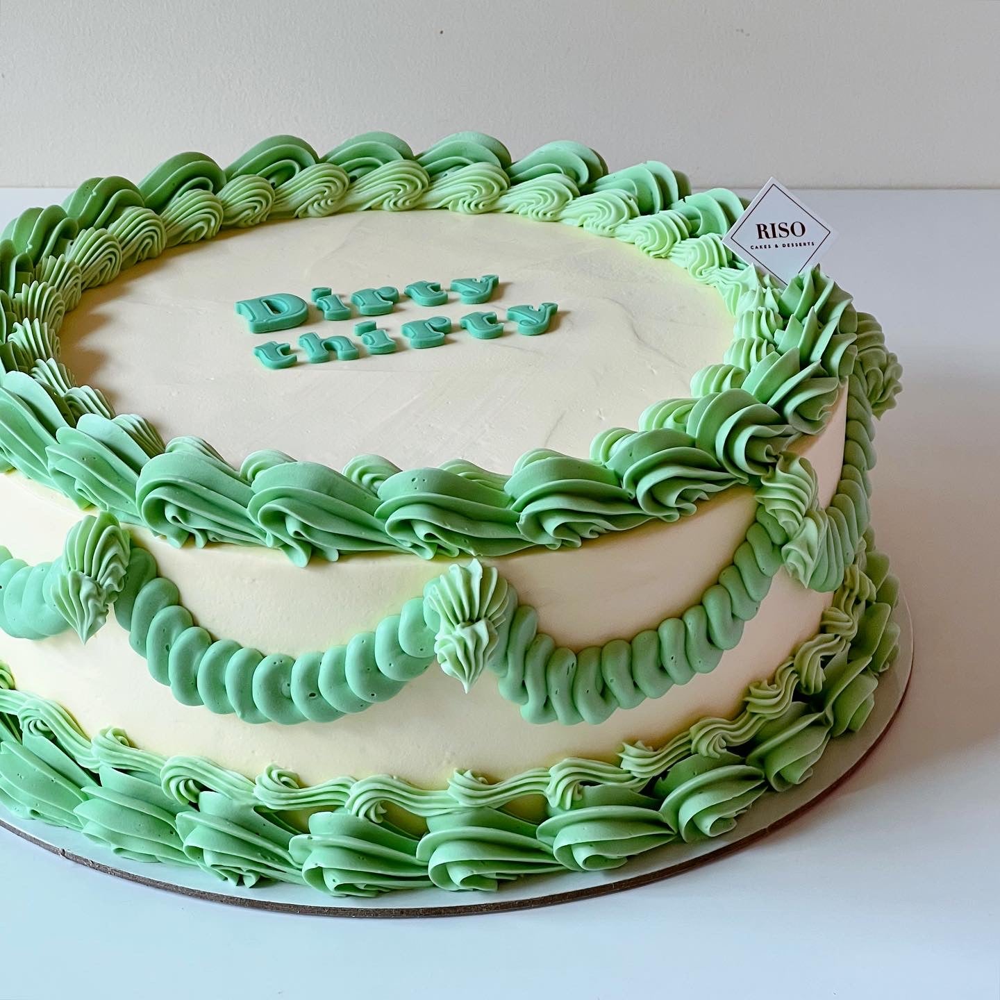 One Colour Text Cake (Round/Heart)