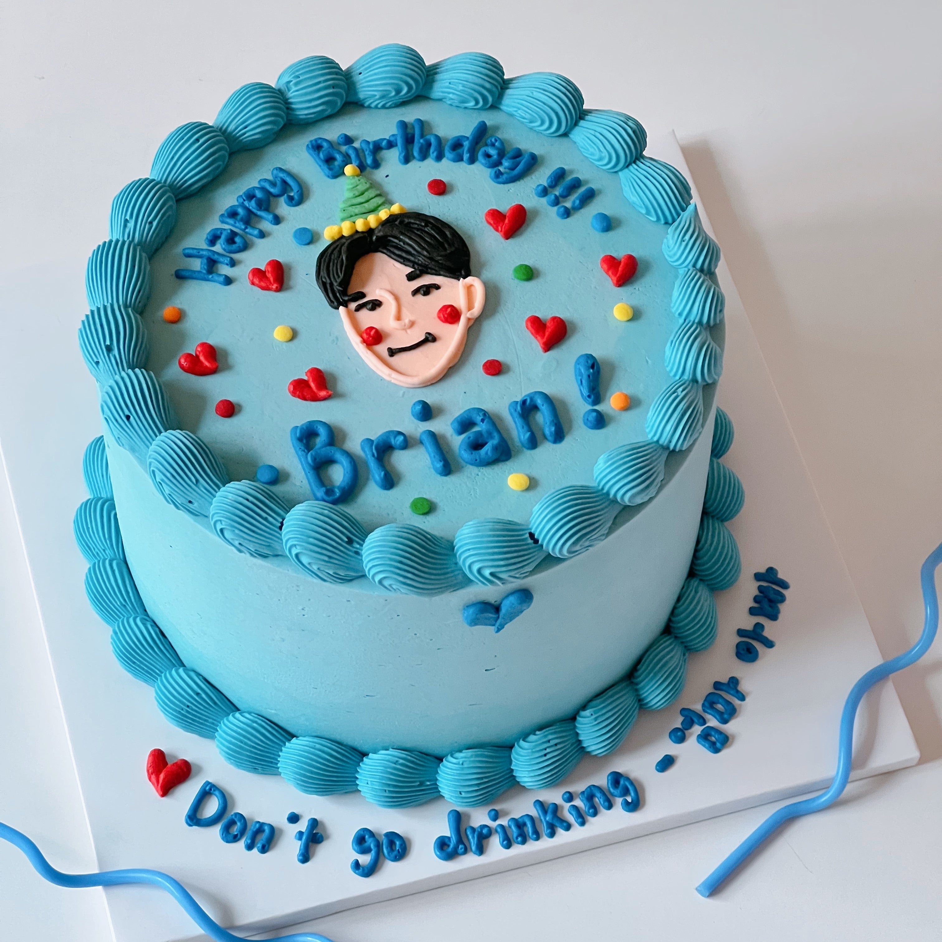 Shell Border Face Illustration Cake