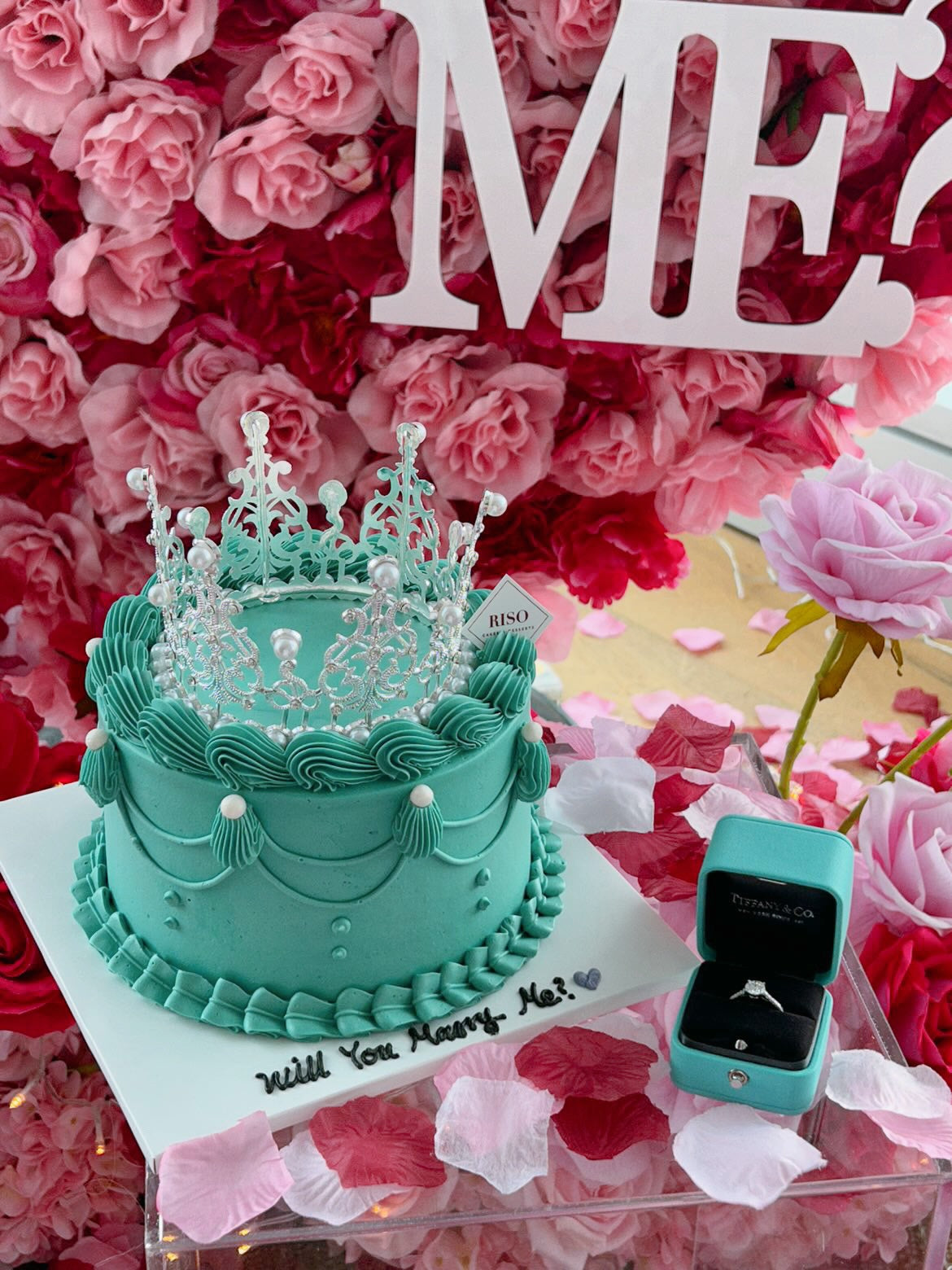 Vintage Tiara Cake