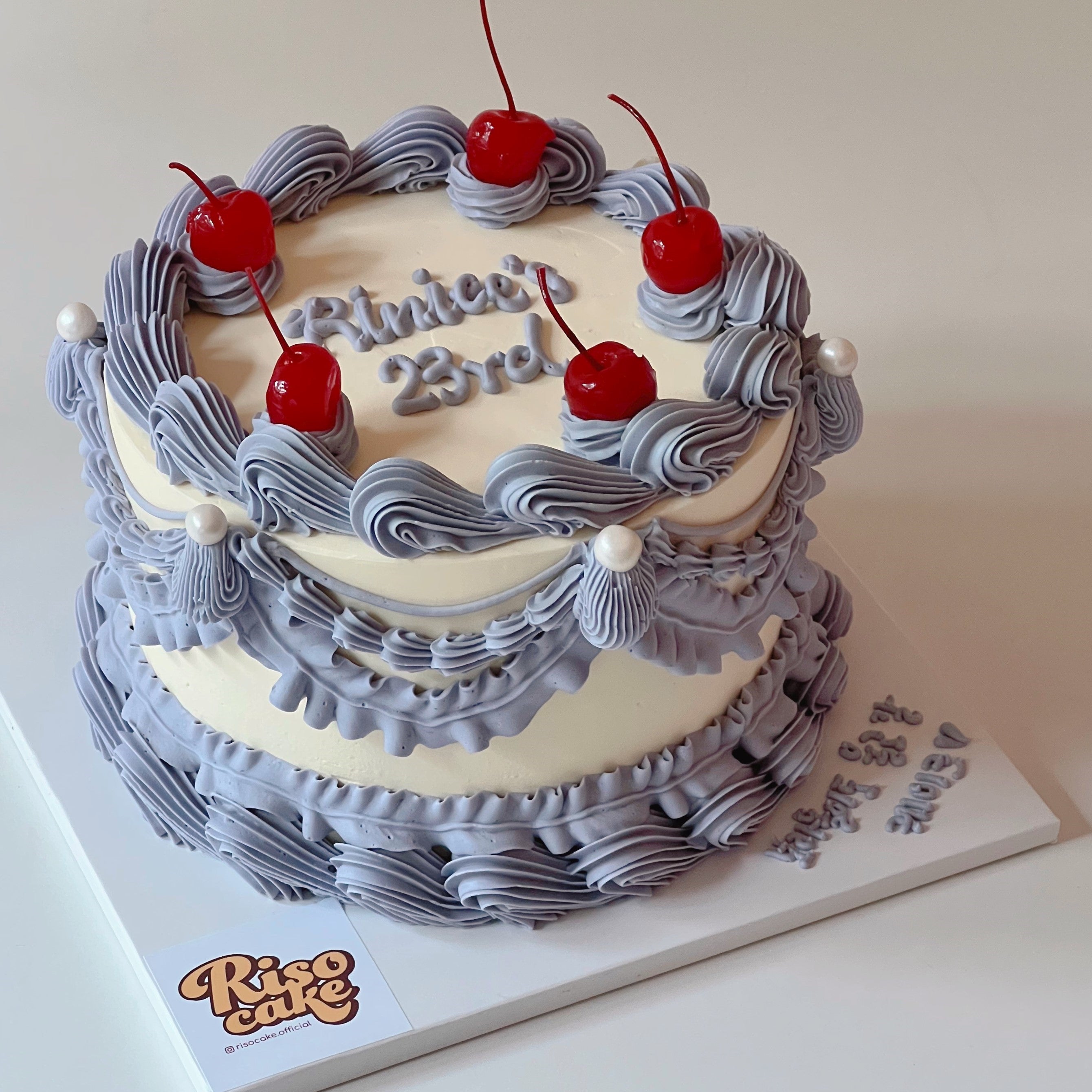 Royal Vintage Cake (Round/Heart)