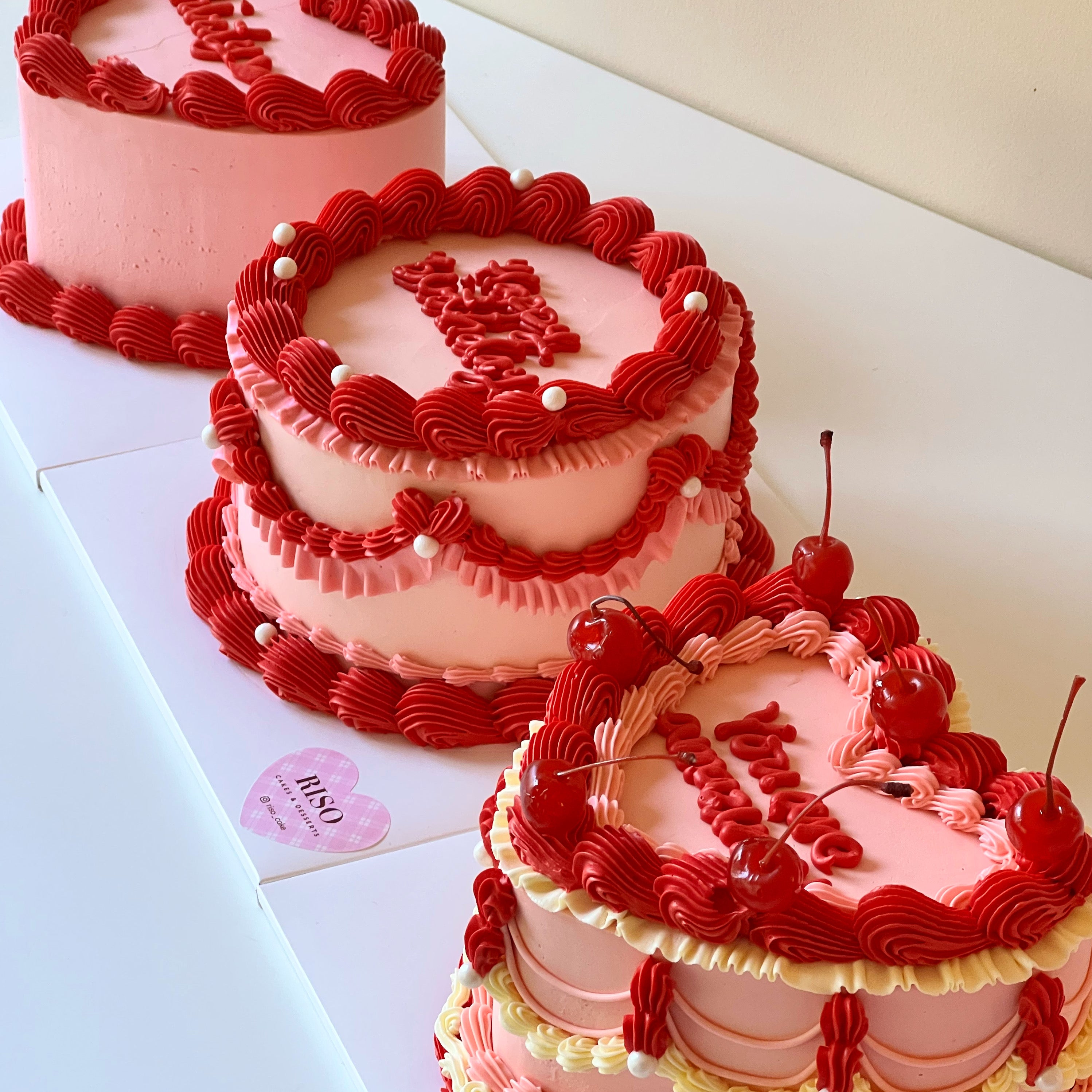 Lace Vintage Cake (Round/Heart)