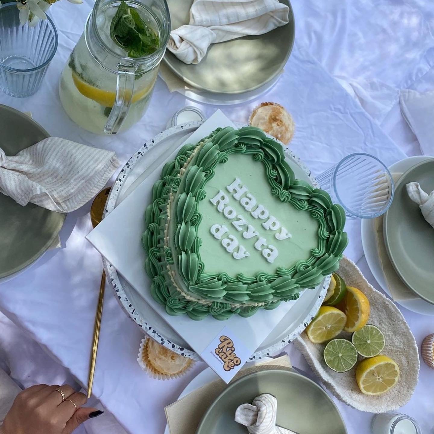 Vintage Text Cake 2 (Round/Heart)