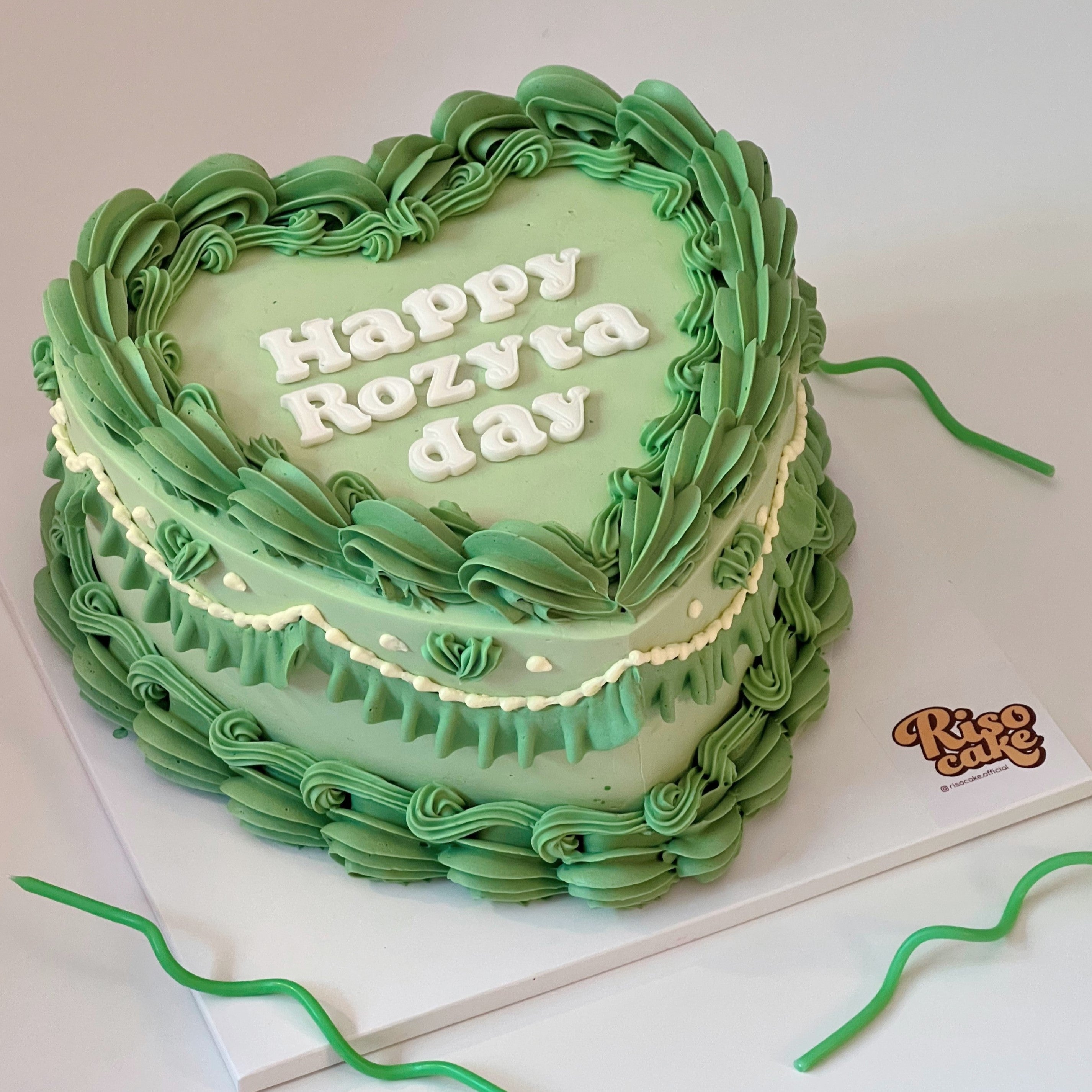 Vintage Text Cake 2 (Round/Heart)