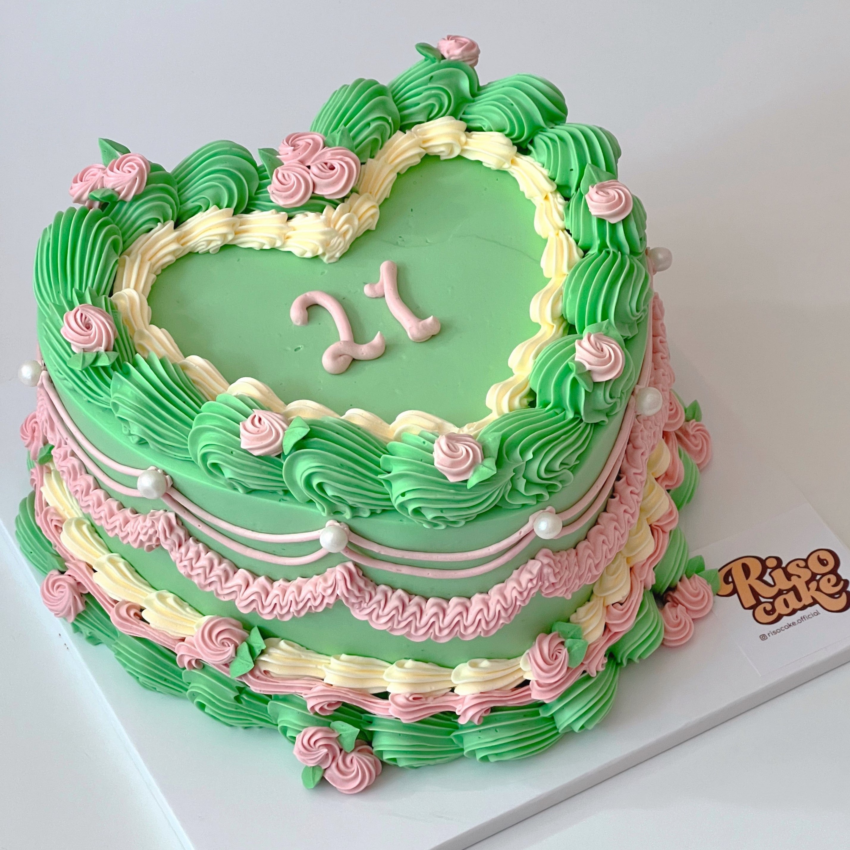 Rose Vintage Garden Cake (Round/Heart)