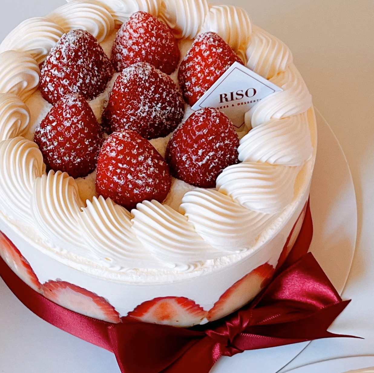 Fresh Cream Strawberry Cake