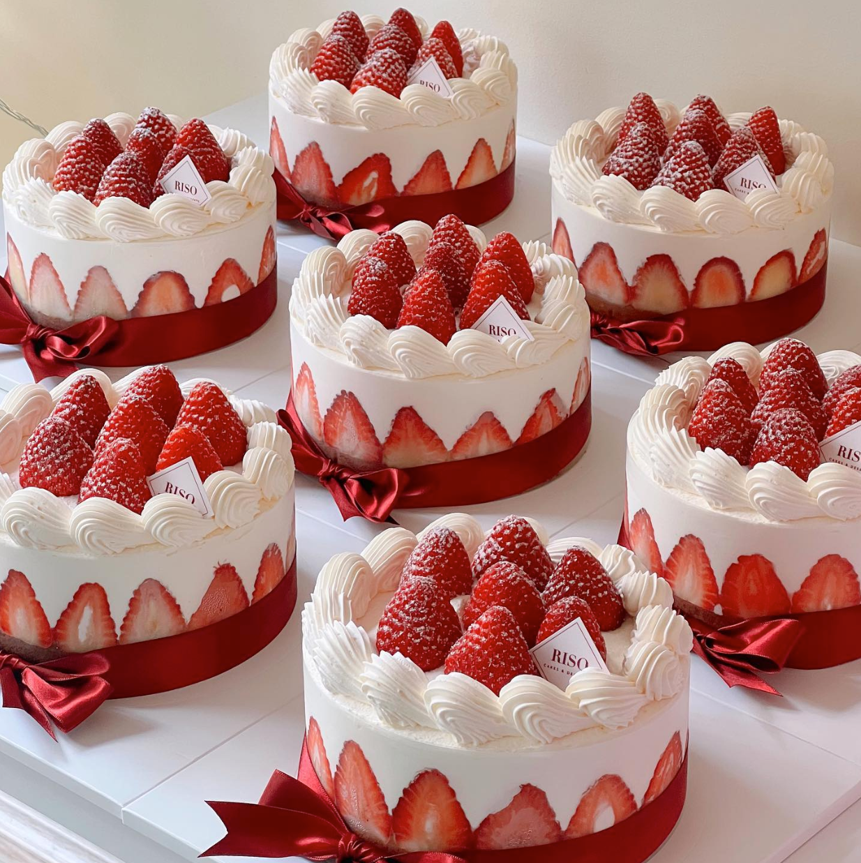 Fresh Cream Strawberry Cake