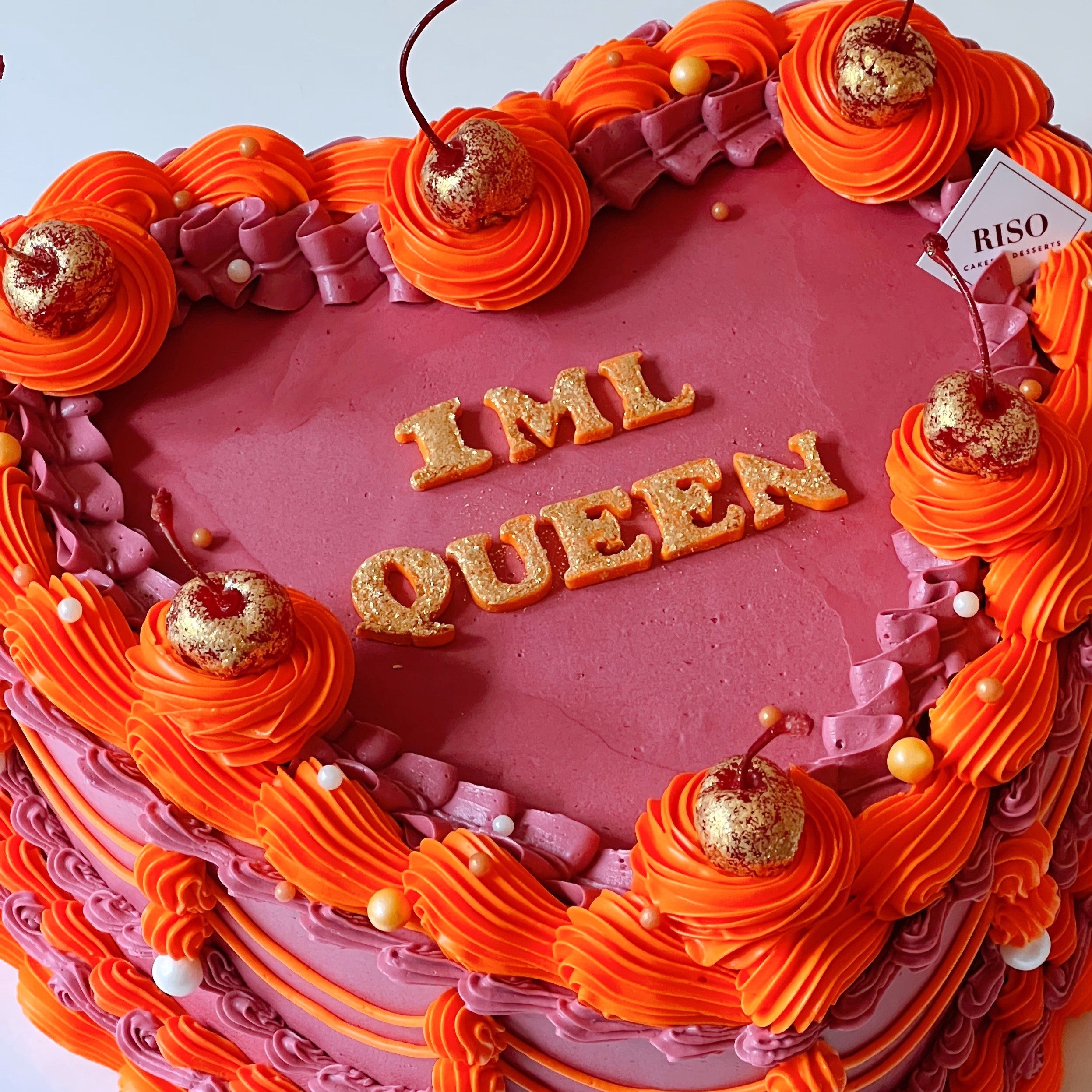 Vintage Text Cake (Round/Heart)