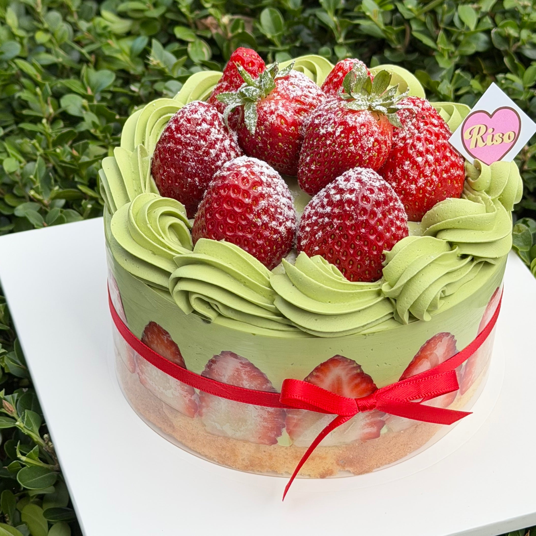 Fresh Matcha Cream Strawberry Cake