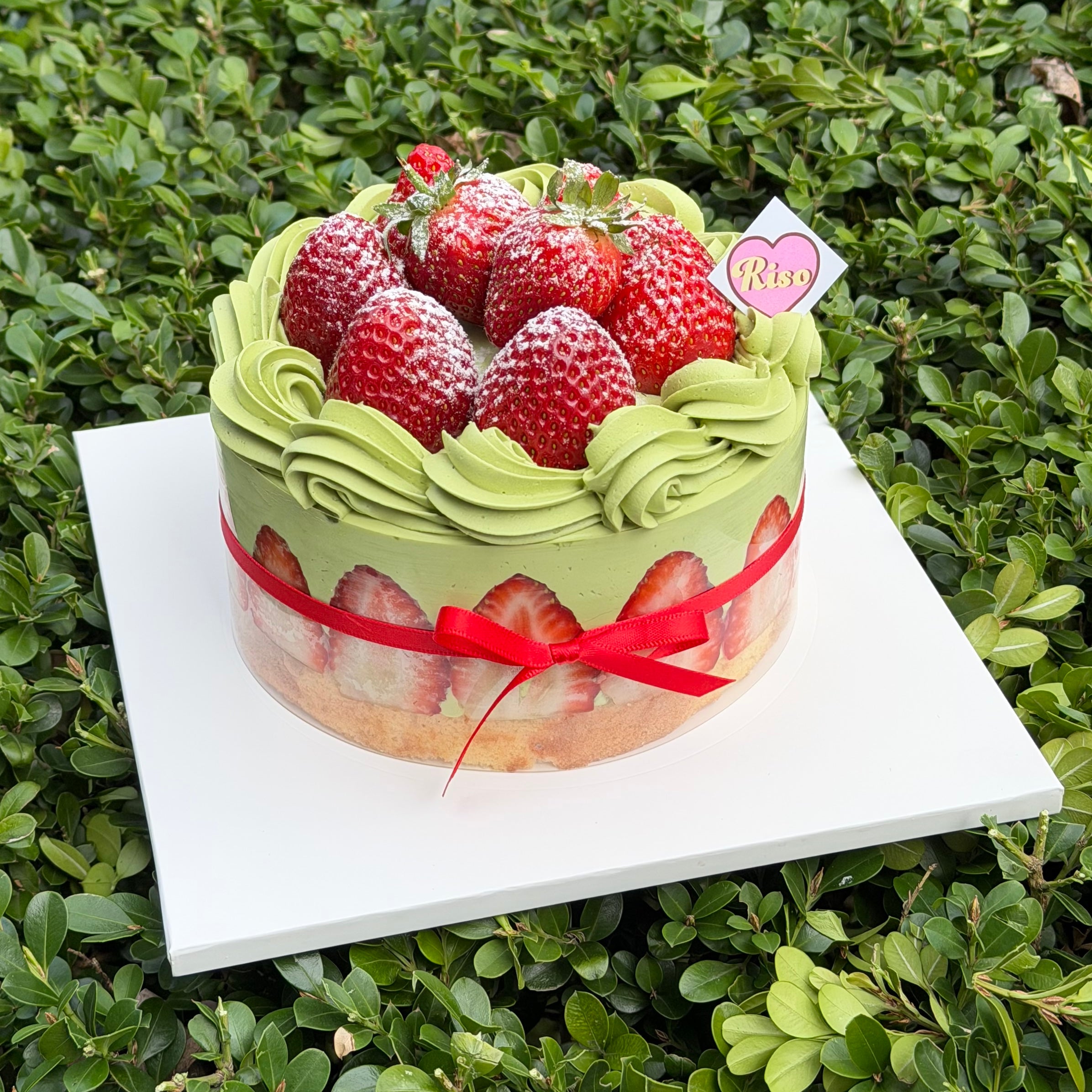 Fresh Matcha Cream Strawberry Cake