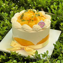 Load image into Gallery viewer, Fresh Cream Mango Cake
