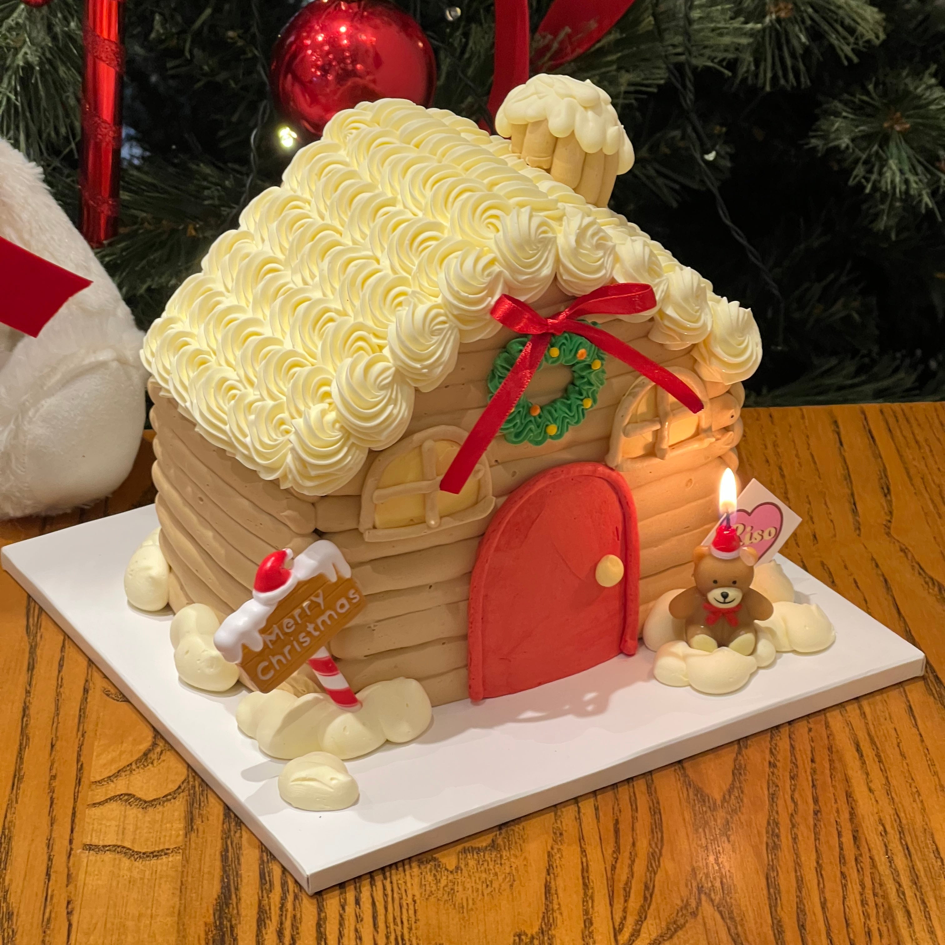 2025 Santa House Cake