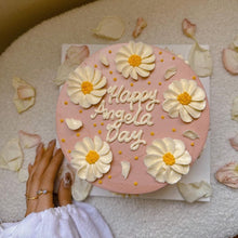 Load image into Gallery viewer, Daisy Delight Cake
