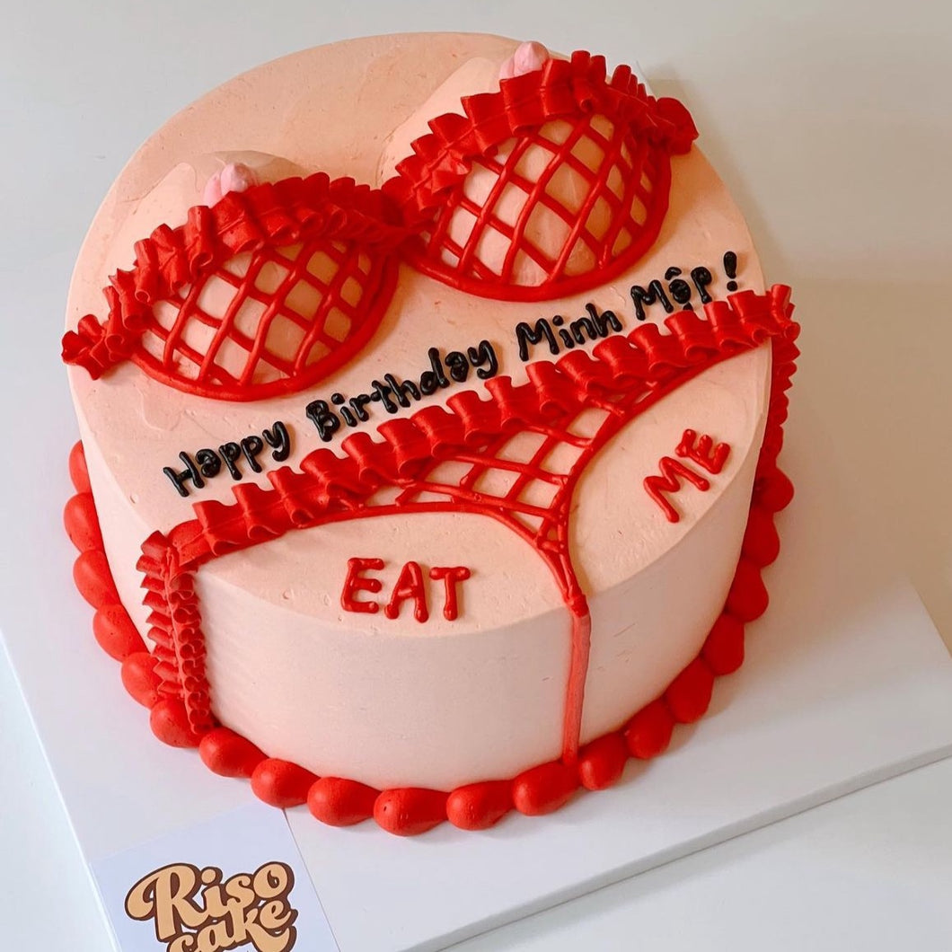 EAT ME Cake