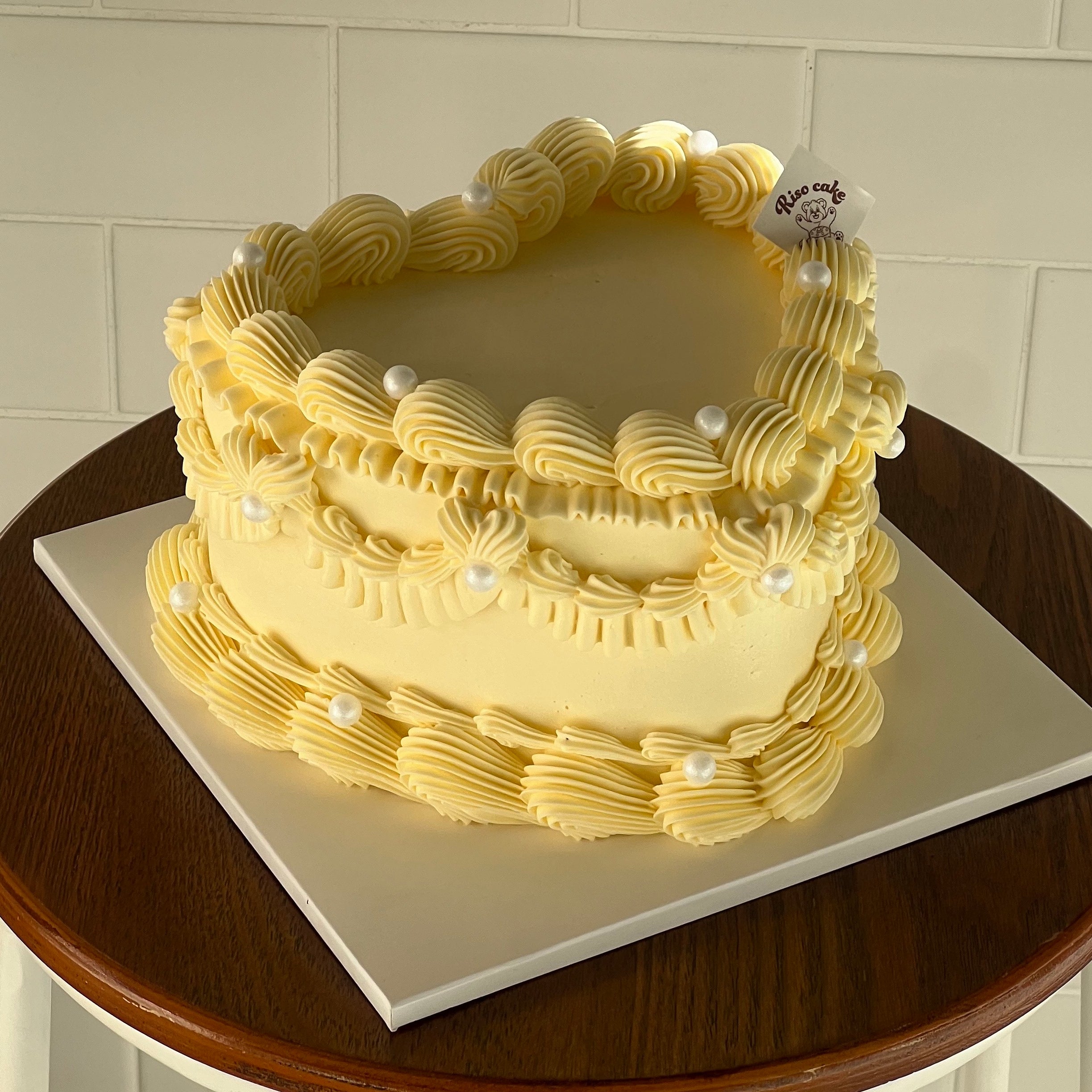 [Gender Reveal] Lace Vintage Cake (Round/Heart)