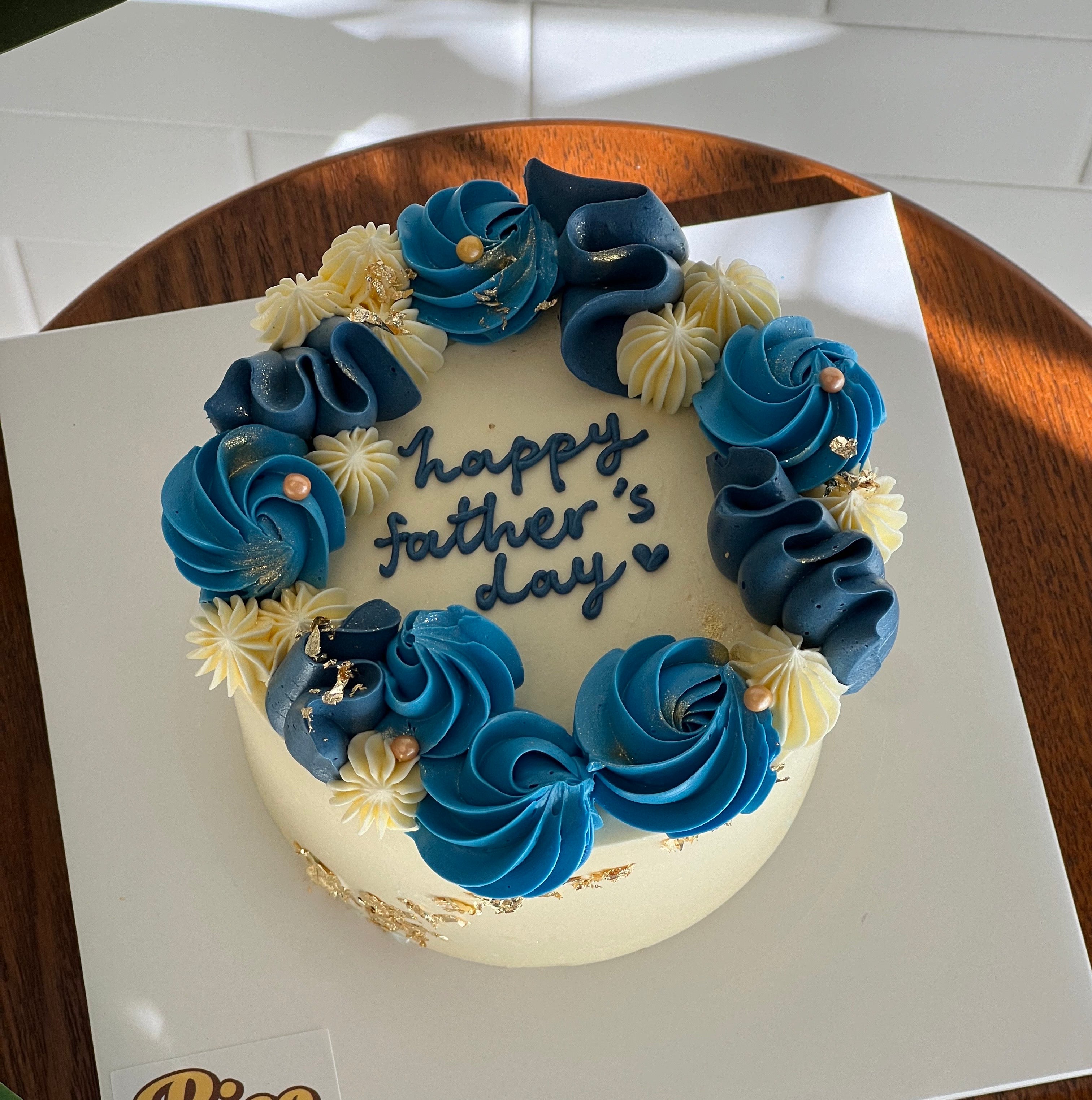 2025 Father's Day Royal Blue & Gold Delight Cake