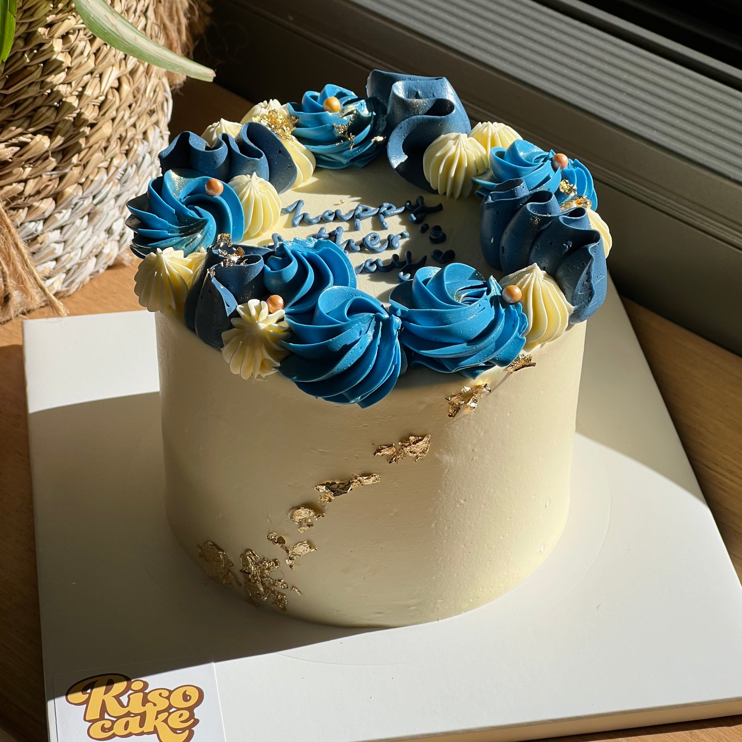 2025 Father's Day Royal Blue & Gold Delight Cake
