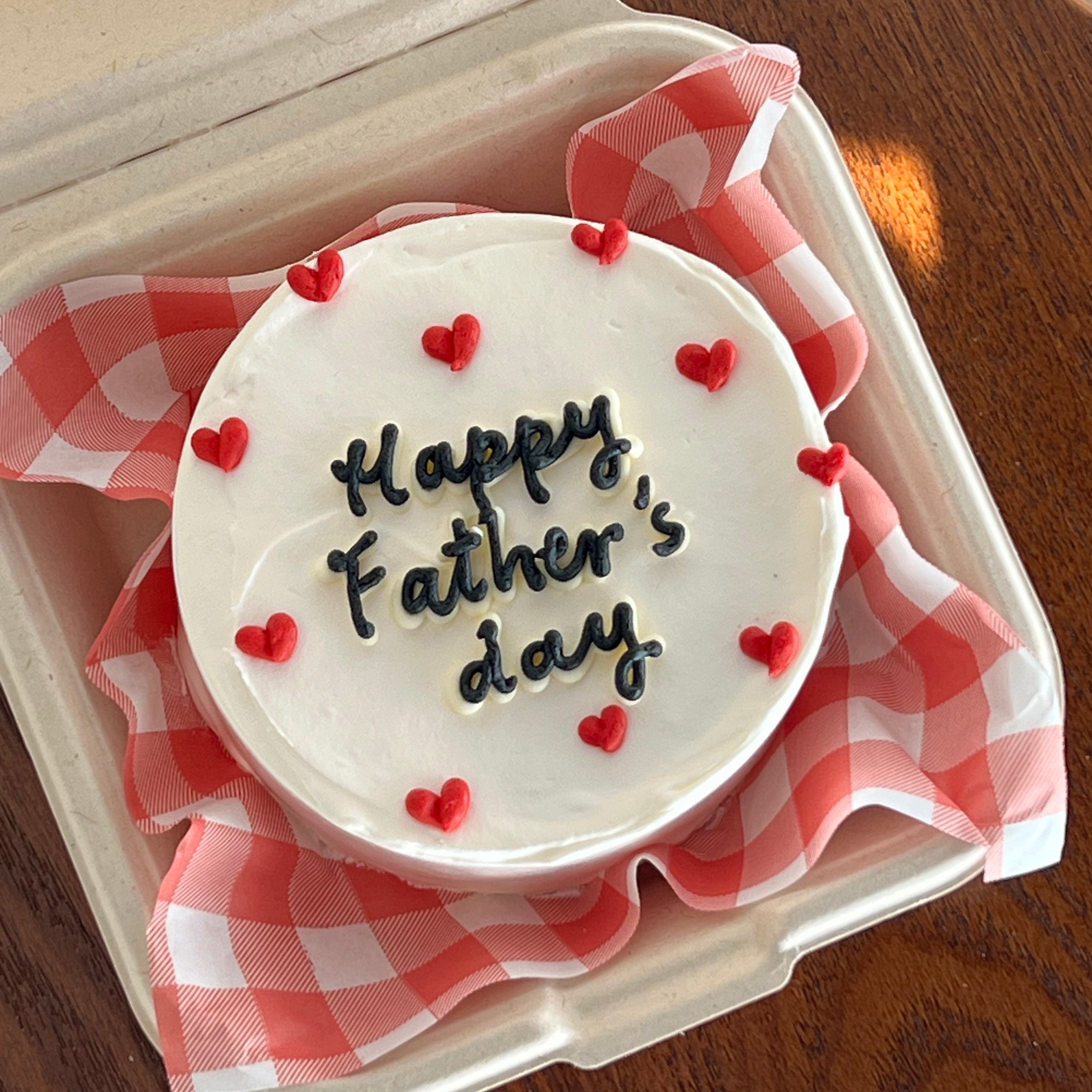 2025 Father's Day Heart Lunch Box Cake