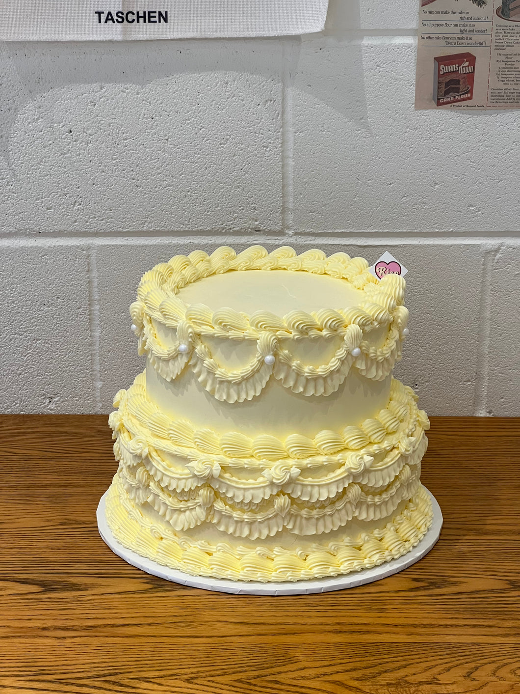 Vintage Pearl 2 tier Cake