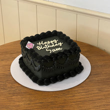 Load image into Gallery viewer, Square Vintage Cake
