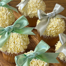Load image into Gallery viewer, Balletcore Cupcake

