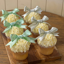 Load image into Gallery viewer, Balletcore Cupcake
