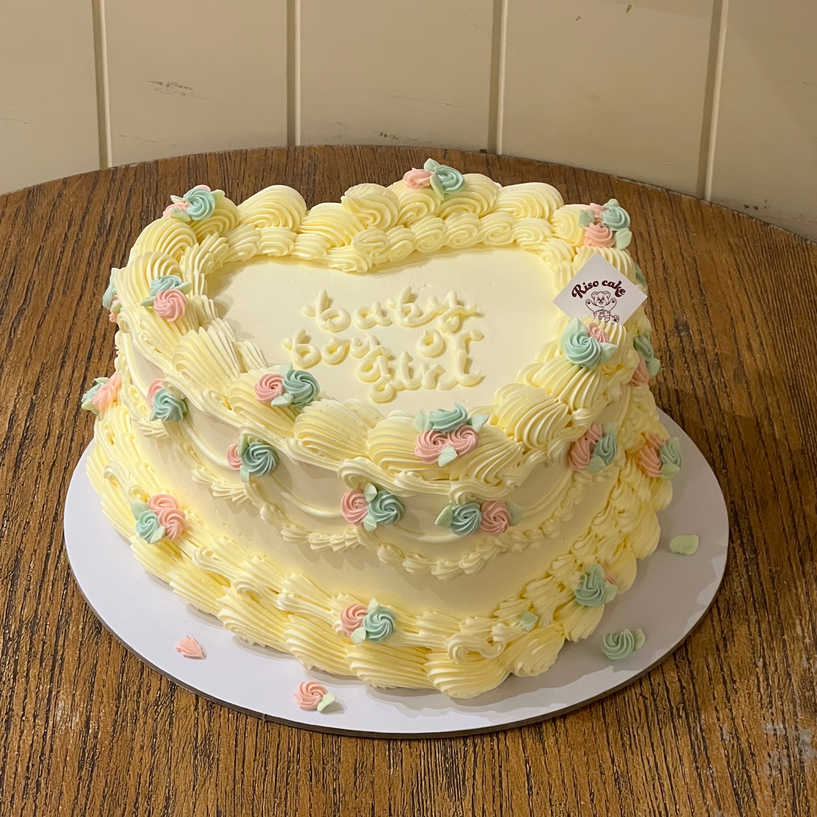 [Gender Reveal] Vintage Rose Garden Cake