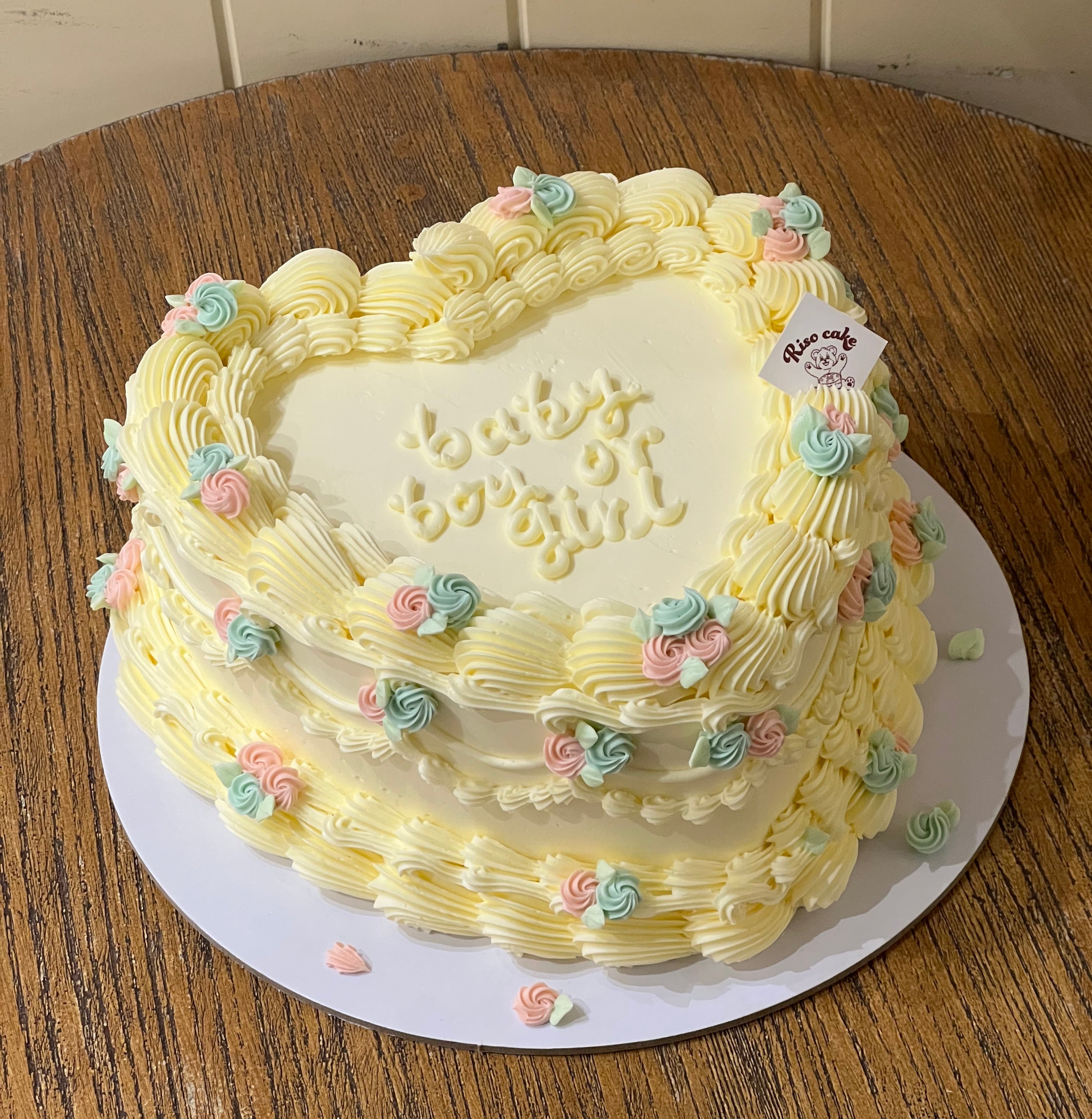 [Gender Reveal] Vintage Rose Garden Cake