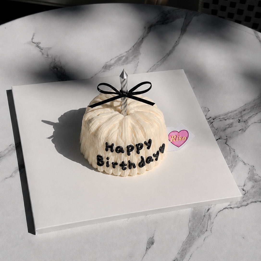 Romantic White Bite-sized Cake