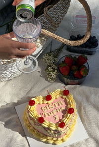 One Colour Text Cake (Round/Heart)