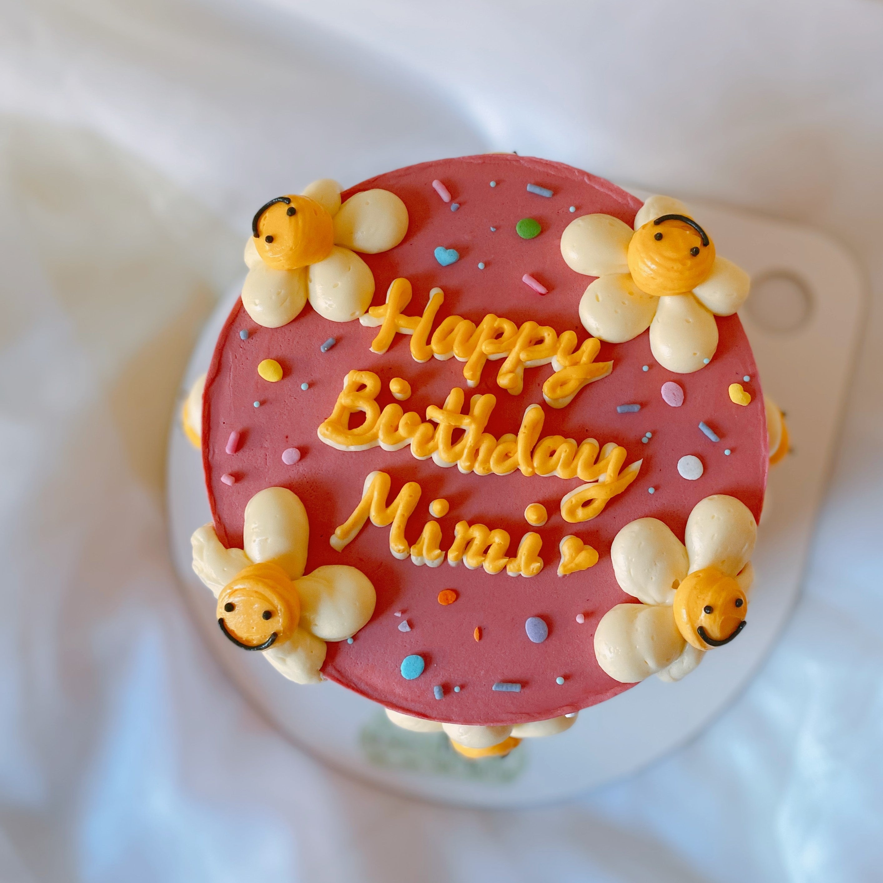 Smiley Daisy Cake