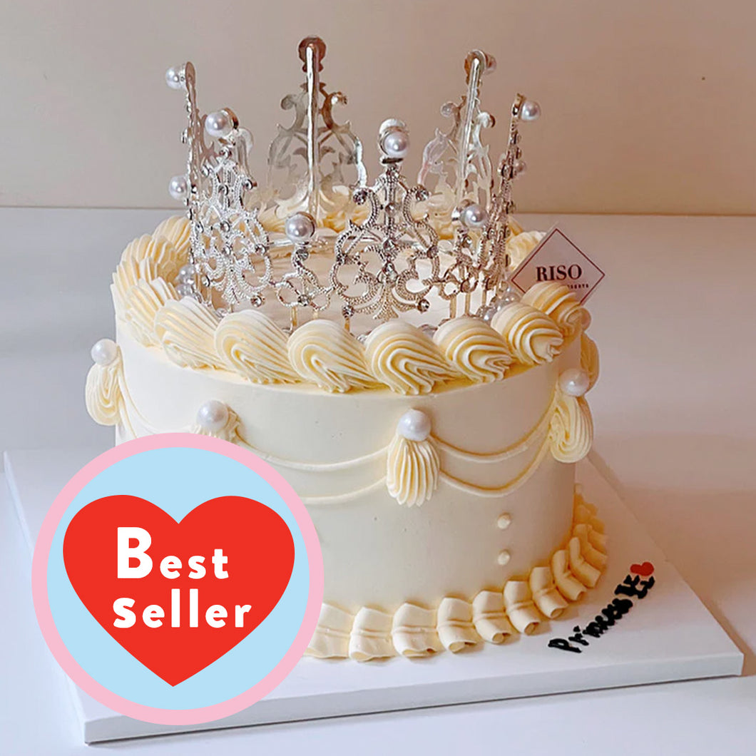 Vintage Tiara Cake