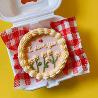 Daisy Garden Lunch Box Cake