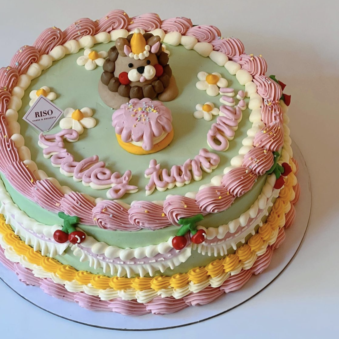 Animal's Birthday Cake