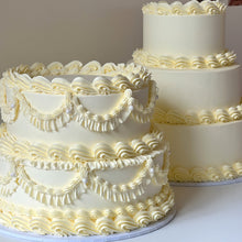 Load image into Gallery viewer, Vintage Wedding 2 tier Cake
