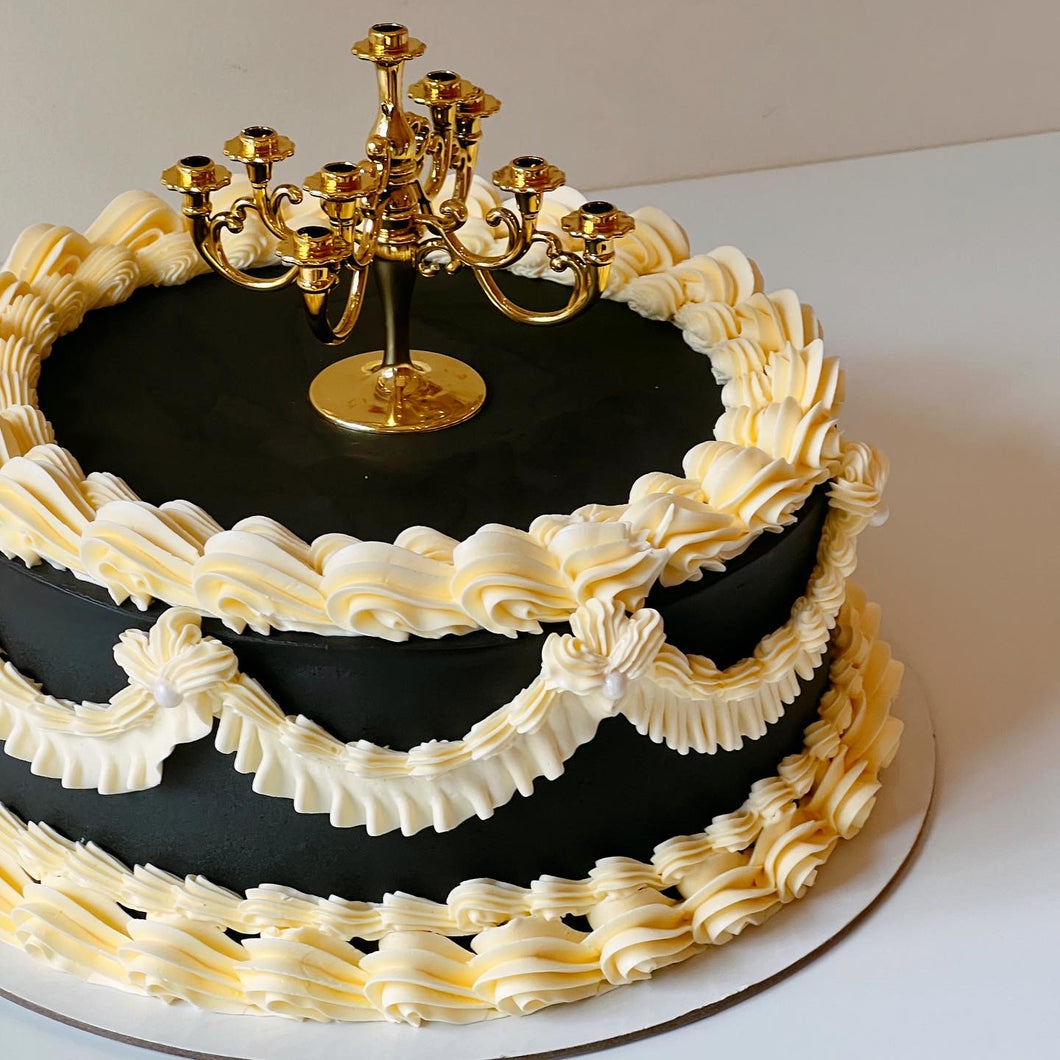 Chandelier Cake (Gold Chandelier only)