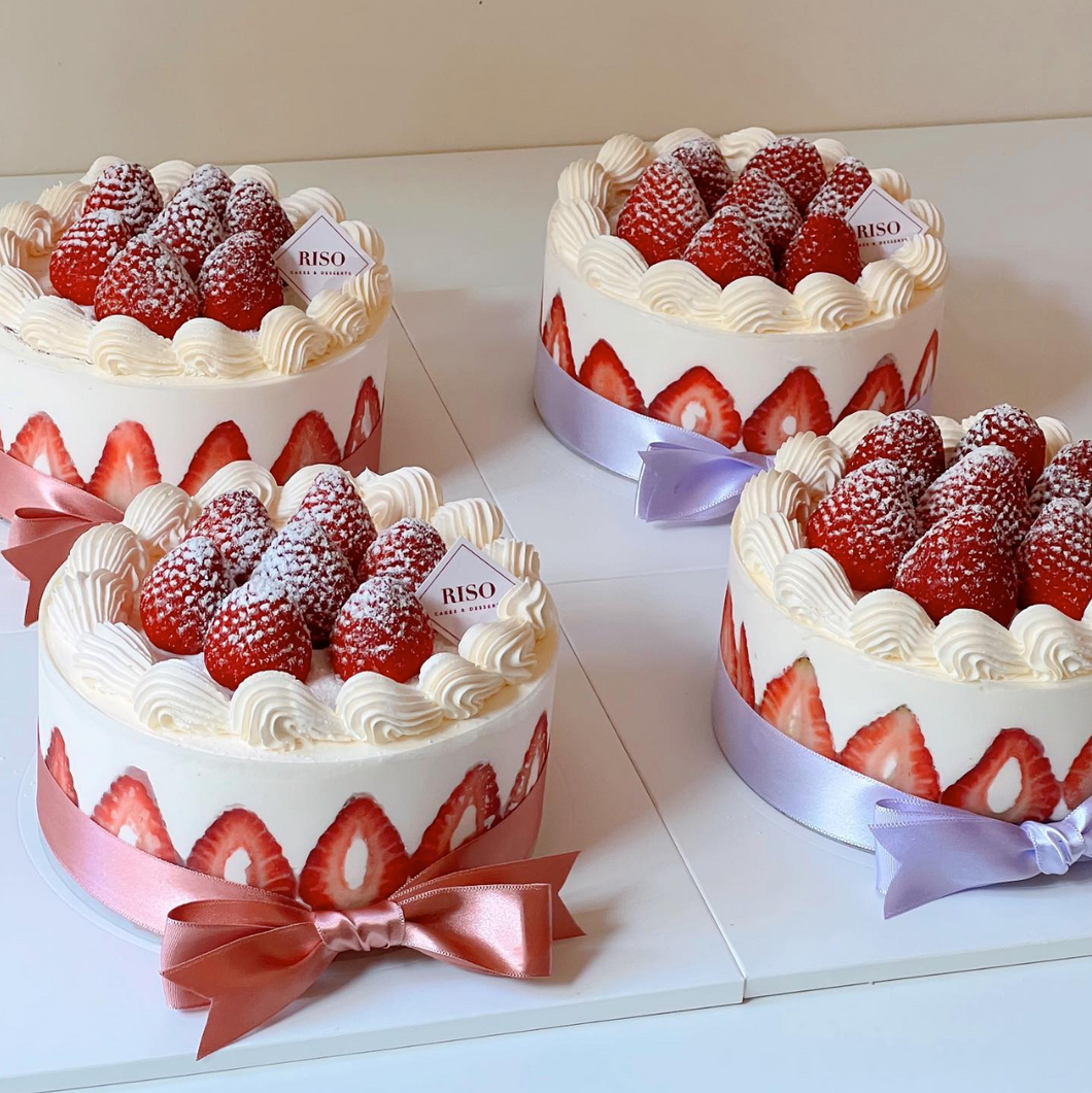 Fresh Cream Strawberry Cake